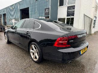 Volvo S-90 2.0 D4 Momentum picture 3