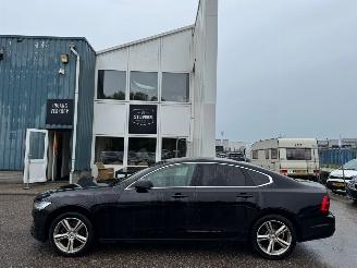 Volvo S-90 2.0 D4 Momentum picture 2