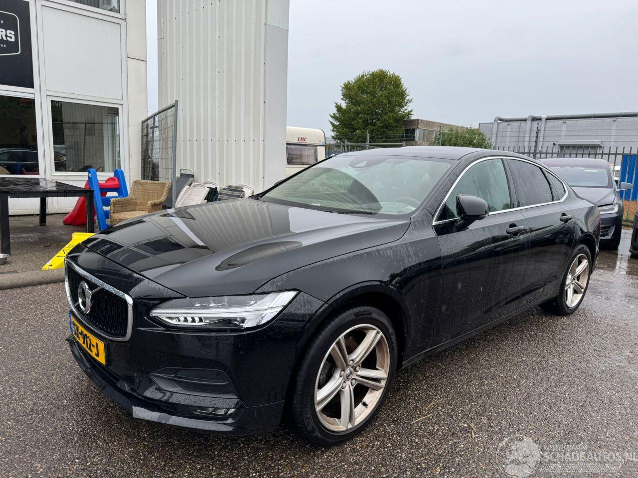Volvo S-90 2.0 D4 Momentum