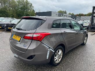 Hyundai I-30 Wagon 1.6 CRDi i-Vision BJ 2013 380.853 KM picture 5
