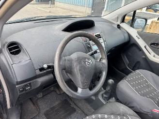 Toyota Yaris 1.0 VVTi Acces BJ 2009 211.162 KM picture 7