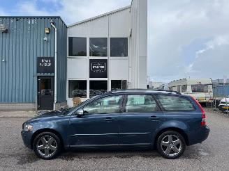 Volvo V-50 2.4 AUTOMAAT D5 Edition II Sport BJ 2007 404.345 KM picture 2