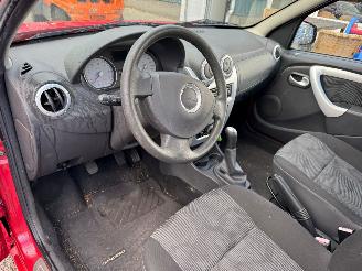 Dacia Sandero 1.2 Lauréate BJ 2010 77.450 KM picture 9