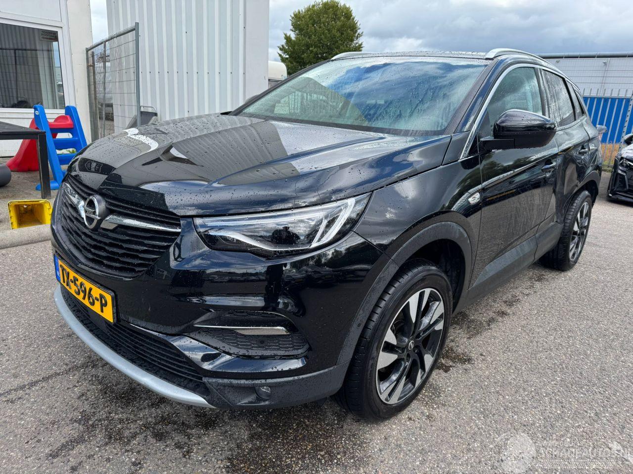 Opel Grandland X 1.2 Turbo Innovation BJ 2018 126.385 KM