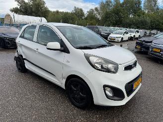Kia Picanto 1.0 CVVT ISG Comfort Pack BJ 2013 109.721 KM picture 6