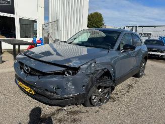 Schadeauto Mazda MX-30 e-SkyActiv 145 AUTOMAAT First Edition 36 kWh BJ 2020 BJ 2020 26.000 KM 2020/12