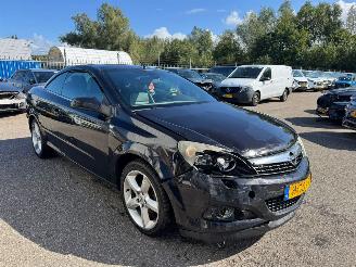Opel Astra TwinTop 1.8 Enjoy BJ 2006 248.991 KM picture 6