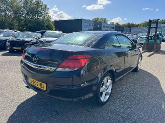 Opel Astra TwinTop 1.8 Enjoy BJ 2006 248.991 KM picture 5