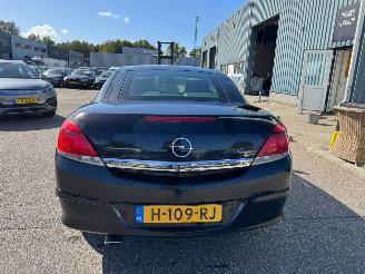 Opel Astra TwinTop 1.8 Enjoy BJ 2006 248.991 KM picture 4