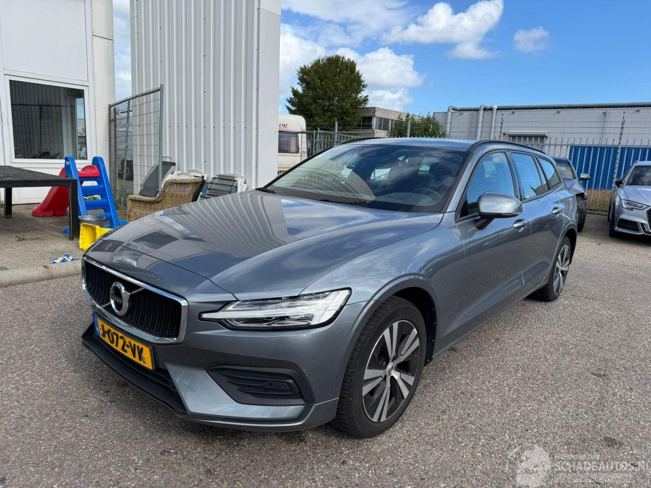 Volvo V-60 2.0 AUTOMAAT B3 Momentum Advantage BJ 2020 173.834 KM