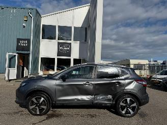 Nissan Qashqai 1.2 Connect Edition BJ 2015 86.370 KM picture 2