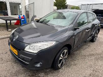 Vaurioauto  passenger cars Renault Mégane 1.4 TCe Bose BJ 2012 159.938 KM 2012/4