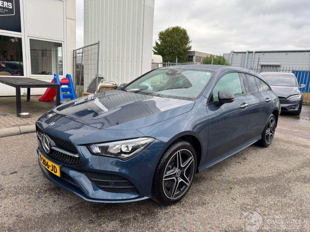 Mercedes Cla-klasse Shooting Brake AUTOMAAT 250 e AMG Line BJ 2023 36.878 KM