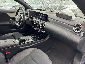 Mercedes Cla-klasse Shooting Brake AUTOMAAT 250 e AMG Line BJ 2023 36.878 KM picture 15