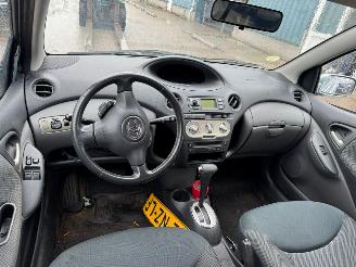 Toyota Yaris 1.3 AUTOMAAT VVT-i Sol BJ 2004 152.811 KM picture 10