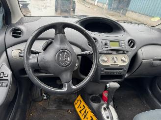 Toyota Yaris 1.3 AUTOMAAT VVT-i Sol BJ 2004 152.811 KM picture 11