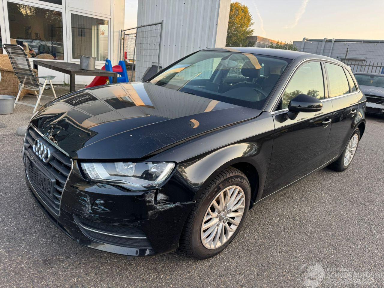 Audi A3 Sportback 1.4 AUTOMAAT TFSI Ambiente BJ 2013 246.434 KM