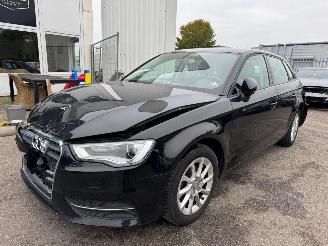 Auto incidentate Audi A3 Sportback 1.4 TFSI Attraction Pro Line plus 193.140 KM 2014/11