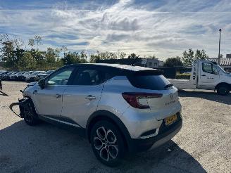Renault Captur 1.0 TCe 90 Intens picture 3