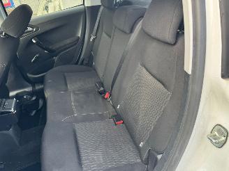 Peugeot 208 1.2 VTi Style picture 16