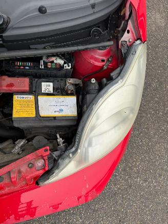 Peugeot 107 1.0-12V XR picture 8