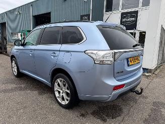Mitsubishi Outlander 2.0 PHEV Instyle+ AUTOMAAT picture 3