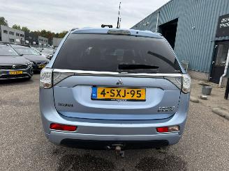 Mitsubishi Outlander 2.0 PHEV Instyle+ AUTOMAAT picture 4