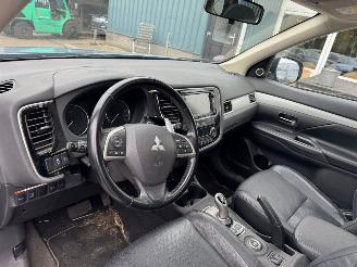 Mitsubishi Outlander 2.0 PHEV Instyle+ AUTOMAAT picture 11