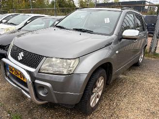 damaged passenger cars Suzuki Grand-vitara 2.0-16V JX 2005/10