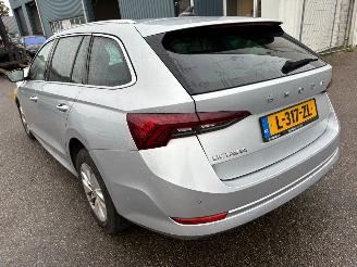 Schadeauto Skoda Octavia Combi 1.0 TSI Business Edition 2021/8