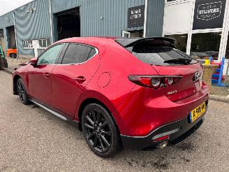 Mazda 3 2.0 e-SkyActiv-X M Hybrid 186 Luxury picture 3