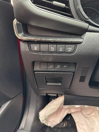 Mazda 3 2.0 e-SkyActiv-X M Hybrid 186 Luxury picture 21