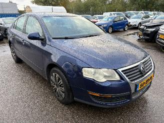 Volkswagen Passat 1.6 FSI Trendline picture 6