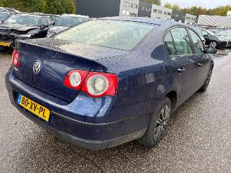 Volkswagen Passat 1.6 FSI Trendline picture 5