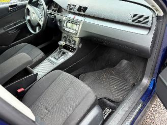 Volkswagen Passat 1.6 FSI Trendline picture 11