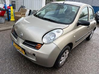 Vaurioauto  passenger cars Nissan Micra 1.2 Visia 2004/5