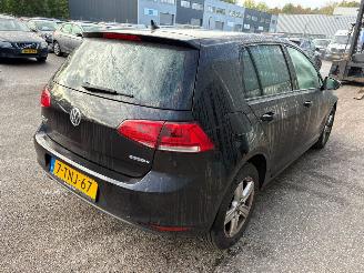 Volkswagen Golf 1.6 TDI Highline AUTOMAAT picture 5