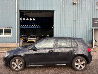 Volkswagen Golf 1.6 TDI Highline AUTOMAAT picture 2