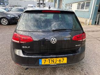 Volkswagen Golf 1.6 TDI Highline AUTOMAAT picture 4
