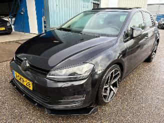 Unfallwagen Volkswagen Golf 1.4 AUTOMAAT TSI ACT Highline BJ 2013 269.074 KM 2013/10