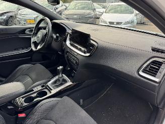 Kia Proceed 1.4 T-GDI GT-Line BJ 2020 76.365 KM picture 15