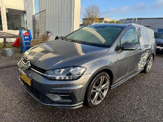 škoda osobní automobily Volkswagen Golf Variant 1.6 TDI Highline Business R 2017/10