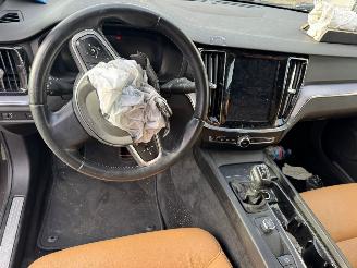 Volvo V-60 2.0 T5 Momentum 250 PK AUTOMAAT picture 13