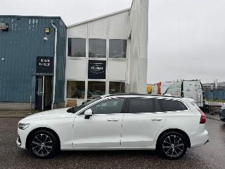 Volvo V-60 2.0 B3 Momentum Business AUTOMAAT picture 2