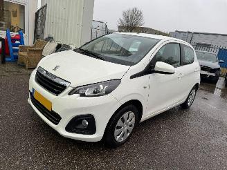 Schadeauto Peugeot 108 1.0 e-VTi Active 2020/2