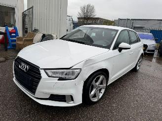 Schadeauto Audi A3 Sportback 1.0 TFSI Sport Lease Edition 2017/11