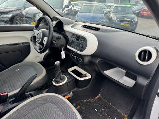 Renault Twingo 1.0 SCe Collection BJ 2017 216.850 KM picture 10