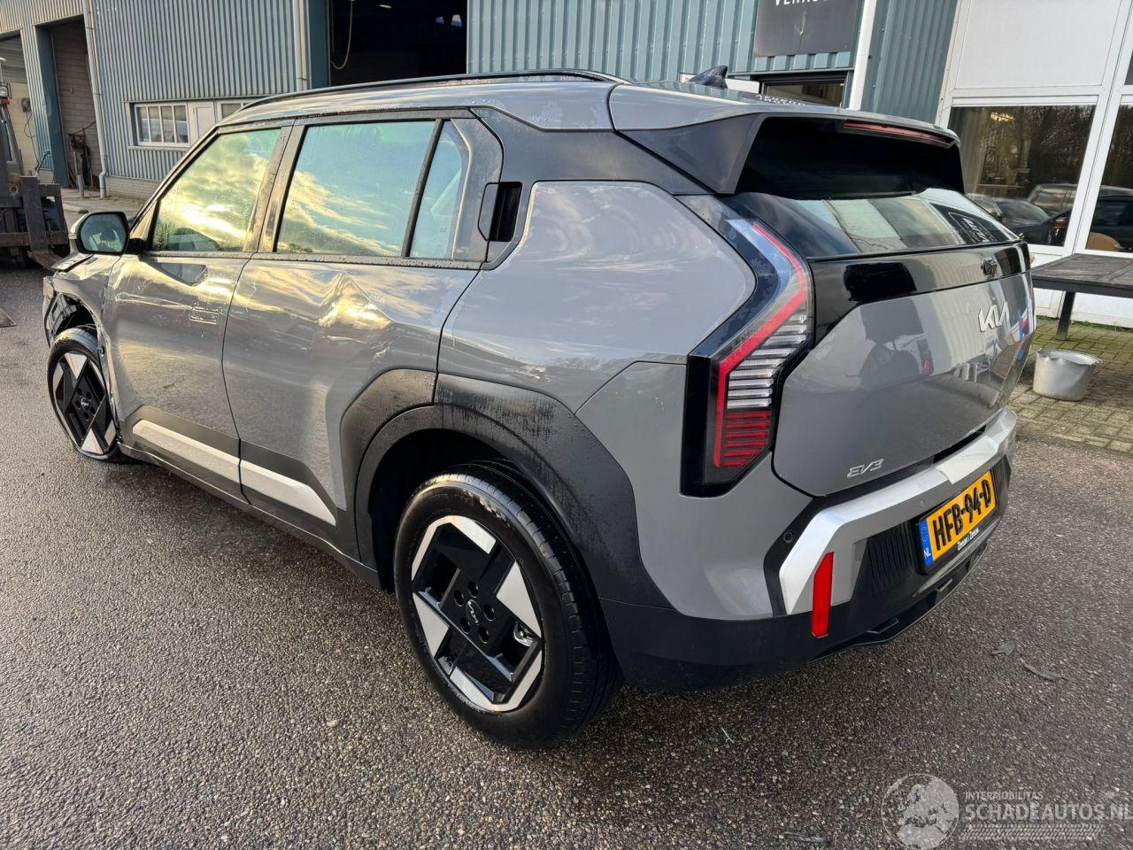Kia EV3 Air 58.3 kWh bj 2025 204 pk