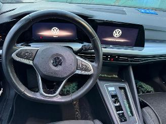 Volkswagen Golf 1.0 eTSI Life AUTOMAAT picture 12