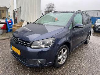  Volkswagen Touran 1.6 AUTOMAAT TDI Highline BlueMotion BJ 2014 513.424 KM 2014/1
